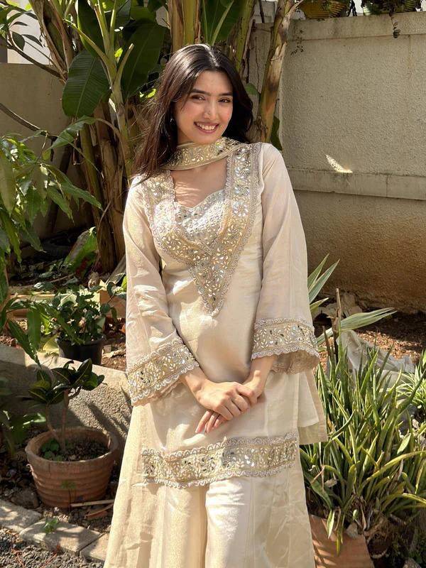 AL0017 by VOUCH  Suits Colorful casual Wear SILK Dresses At Wholesale